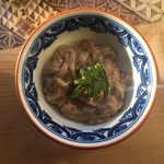 うなぎ亭 友栄 - 塩っ気が強いのでご飯やお酒に合います。