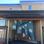 うなぎ亭 友栄 - お店の外観。