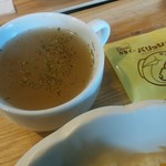 ときめぐる、カフヱー。 - 「薄揚げ酉そぼろ親子2食丼」のスープ＆小魚パリッシュ