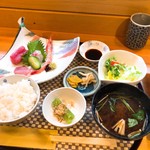 俵家 - 和食膳