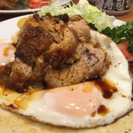とんかつ八千代 - チャーシューエッグ定食(1,300円)