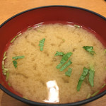 とんかつ八千代 - 味噌汁。今日はしじみ。
