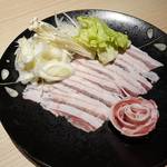 Kurobe Meisui pork shabu-shabu Belly (1 serving with vegetables)