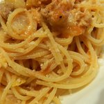 白菜といろいろお肉の軽いトマト煮込みソース　アップ