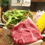 立ち呑みとうどん みのり - 肉うどんの肉は和牛を使っています！