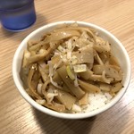 煮干そば 流。 - メンマめし（ランチタイム100円）