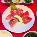 焼肉大関 - 精肉三点盛定食