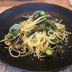 Bistro Vie - アサリのオイルパスタ