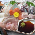 魚や まるいち - お刺身定食（1100円）