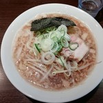 麺処 遊 - 背脂煮干し醤油拉麺８５０円