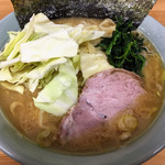 会心のラーメン 捲り家 - ラーメン 大盛 950円