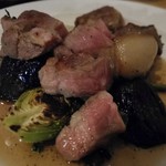 ワイン食堂 金の髭 - 岩手県産四元豚のロースト古代風アップ