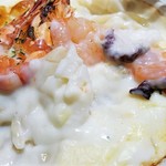 ロビン - やっと麺が見えた