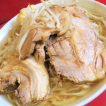 ラーメン二郎 - ラーメン小＋ニンニク多め