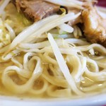 ラーメン二郎 - 野菜（デフォ）