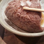 和牛 まつした - ●おまかせコース 8,500円(前菜・和牛ﾚｽﾃｰｷ・上塩ﾀﾝ・ﾈｷﾞ塩ﾀﾝｶﾙﾋﾞ・ｽﾃｰｷｶｯﾄ・焼しゃぶ・焼すき・ﾀﾚ焼・味噌焼比べ・和牛寿司)＋追加単品 ホルモン盛合せ 500円=9,000円 2019年01月