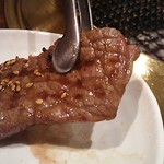 和牛 まつした - ●おまかせコース 8,500円(前菜・和牛ﾚｽﾃｰｷ・上塩ﾀﾝ・ﾈｷﾞ塩ﾀﾝｶﾙﾋﾞ・ｽﾃｰｷｶｯﾄ・焼しゃぶ・焼すき・ﾀﾚ焼・味噌焼比べ・和牛寿司)＋追加単品 ホルモン盛合せ 500円=9,000円 2019年01月