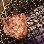 和牛 まつした - ●おまかせコース 8,500円(前菜・和牛ﾚｽﾃｰｷ・上塩ﾀﾝ・ﾈｷﾞ塩ﾀﾝｶﾙﾋﾞ・ｽﾃｰｷｶｯﾄ・焼しゃぶ・焼すき・ﾀﾚ焼・味噌焼比べ・和牛寿司)＋追加単品 ホルモン盛合せ 500円=9,000円 2019年01月