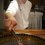 和牛 まつした - ●おまかせコース 8,500円(前菜・和牛ﾚｽﾃｰｷ・上塩ﾀﾝ・ﾈｷﾞ塩ﾀﾝｶﾙﾋﾞ・ｽﾃｰｷｶｯﾄ・焼しゃぶ・焼すき・ﾀﾚ焼・味噌焼比べ・和牛寿司)＋追加単品 ホルモン盛合せ 500円=9,000円 2019年01月