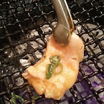 和牛 まつした - ●おまかせコース 8,500円(前菜・和牛ﾚｽﾃｰｷ・上塩ﾀﾝ・ﾈｷﾞ塩ﾀﾝｶﾙﾋﾞ・ｽﾃｰｷｶｯﾄ・焼しゃぶ・焼すき・ﾀﾚ焼・味噌焼比べ・和牛寿司)＋追加単品 ホルモン盛合せ 500円=9,000円 2019年01月