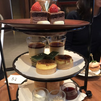 ザ タヴァン グリル＆ラウンジ - 