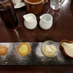 BELLA PORTO - デザート4種盛り(ほうじ茶のパンナコッタ、バニラアイス、リンゴタルト、クッキー)