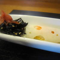 くいしん坊 - 梅ひじき　海老蓮根巻