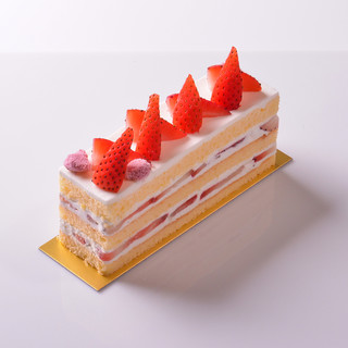 黄金比率を極めた、ラ・パルム・ドールのショートケーキ