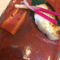 季節料理 姿 - 写真撮る前に半分食べちゃった、、銀ダラの西京漬。てっぱん！！！
                    季節柄、鬼に象った京人参も可愛い。