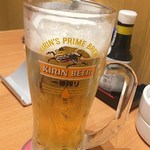 Uotami Shin Takao Kaminamiguchi Ekimaeten - まずはビール！こちらはキリン一番搾りです。