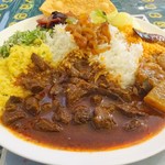 ロイヤルグリーン レストランアンドバー - 日替りビーフカレー(アップ)