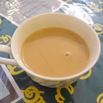 ロイヤルグリーン レストランアンドバー - ミルクティ