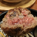 Kuroushisebun - 旨みタップリの肉汁がジュワ～と染み出ています
