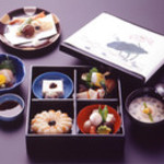 Memorial Bento (boxed lunch) starting from 3,000 yen (excluding tax)