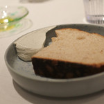 FARO - 自家製酵母パンと昆布バター