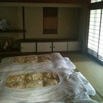 Kouyoukan - 既に布団の準備がしてあった12畳の部屋