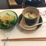 梅の花 - 茶碗蒸しと豆腐のサラダ。