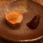 鮨駒 - 二週間味噌漬け鮟肝に奈良漬け刻み載せと、四ヶ月味噌漬けの筋子