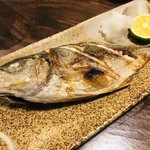 Izakaya Itsuki - シマアジの姿焼き