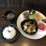 Dining cafe ca.to.cha - 