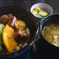 ステーキハウス 優味 - ステーキ丼まずまず良い。