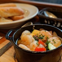バル デ エスパーニャ ムイ 名古屋ミッドランド店 - 本日のアヒージョ＆バゲット