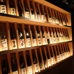 ぬる燗佐藤 - 店内（入口付近）