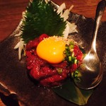 うま虎 - 桜肉のユッケ