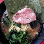 横浜家系らーめん ぼうそう家 - ラーメン(並)硬め！(2011,10/30)