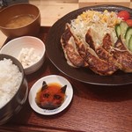 俺の飯 - 餃子定食