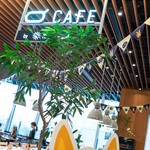 ベースキューカフェ by ロイヤルガーデンカフェ - 内観