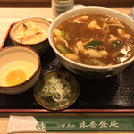 味奈登庵 - カレー南蛮そば 大盛り＋玉子♡  
      無料の揚げ玉はもちろん貰う。
      アゲダマビンボー！