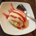 福山駅前酒場　情熱ホルモン - イチゴバニラアイス(2019.02.05)