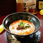 杏亭 - 汁有り坦々麺750円